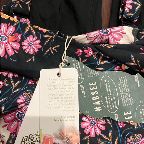 NWT Agua Bendita Ellis Aguja Floral Belted Floral One-Piece Cheeky Swimsuit - Picture 9 of 10